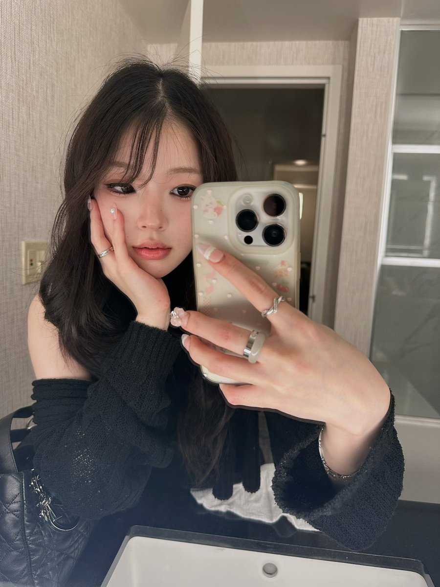 yuna tweet media