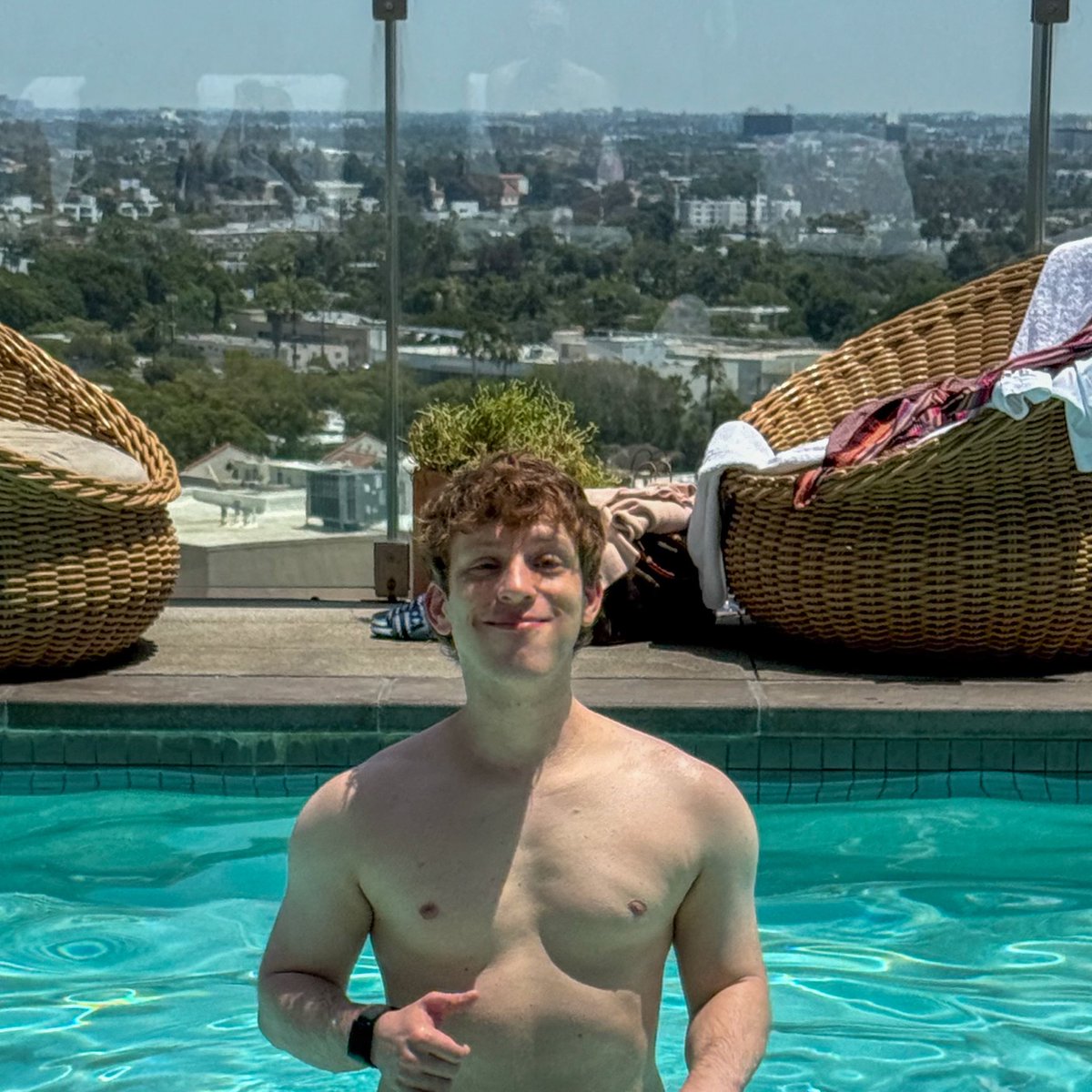 CodyApproved's tweet photo. Ugh I miss LA https://t.co/ZkKM0bhJ4H