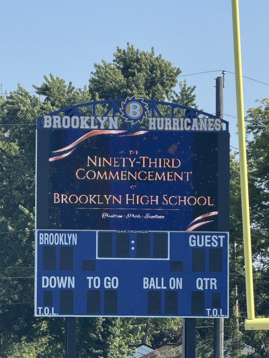 HurricanesSuper's tweet photo. 🎓 Congratulations to the Brooklyn High School Class of 2026! 🎓 Today, we celebrate your hard work, perseverance, achievements, and the memories you’ve created along the way. From your first day in our schools to this incredible milestone, you have grown into leaders, scholars, athletes, artists, and citizens ready to make a difference in the world! Your future is bright, and the best is yet to come. #HurricanePride #ClassOf2026 #ForeverAHurricane 🌀 @BrooklynSchools