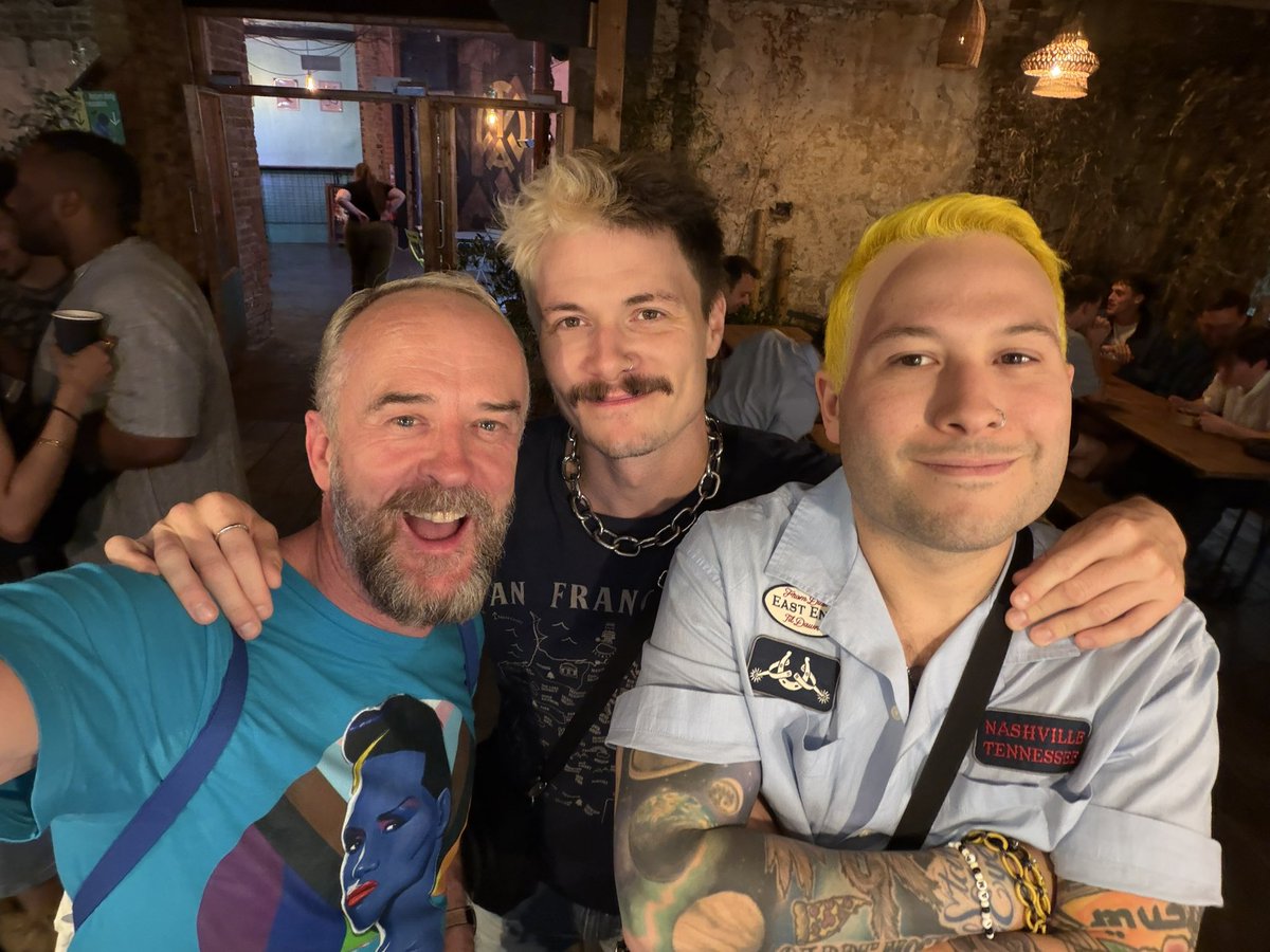 Nigel_May's tweet photo. Next big things. @ZeeMachineMusic @BentleyRobles ❤️❤️ https://t.co/ohh3HoStv1