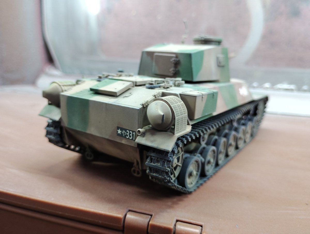 zPn0IIr6BGih7sO's tweet photo. #ファインモールド　の　#四式中戦車　完成しました。ゴジラ-1.0にも、登場した戦車ですよ。積みプラでかなり放置していましたが、素晴らしいキットだったので、もっと早く作れば良かった。#プラモデル　#戦車模型　#ファインモールドは説明書が最高 https://t.co/DO8lfEi2fk
