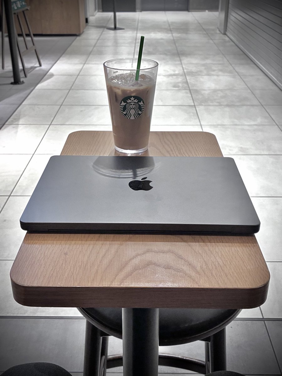 fatherlog's tweet photo. おはざいます。やっぱ14インチよな https://t.co/Ldv4JPGpPy