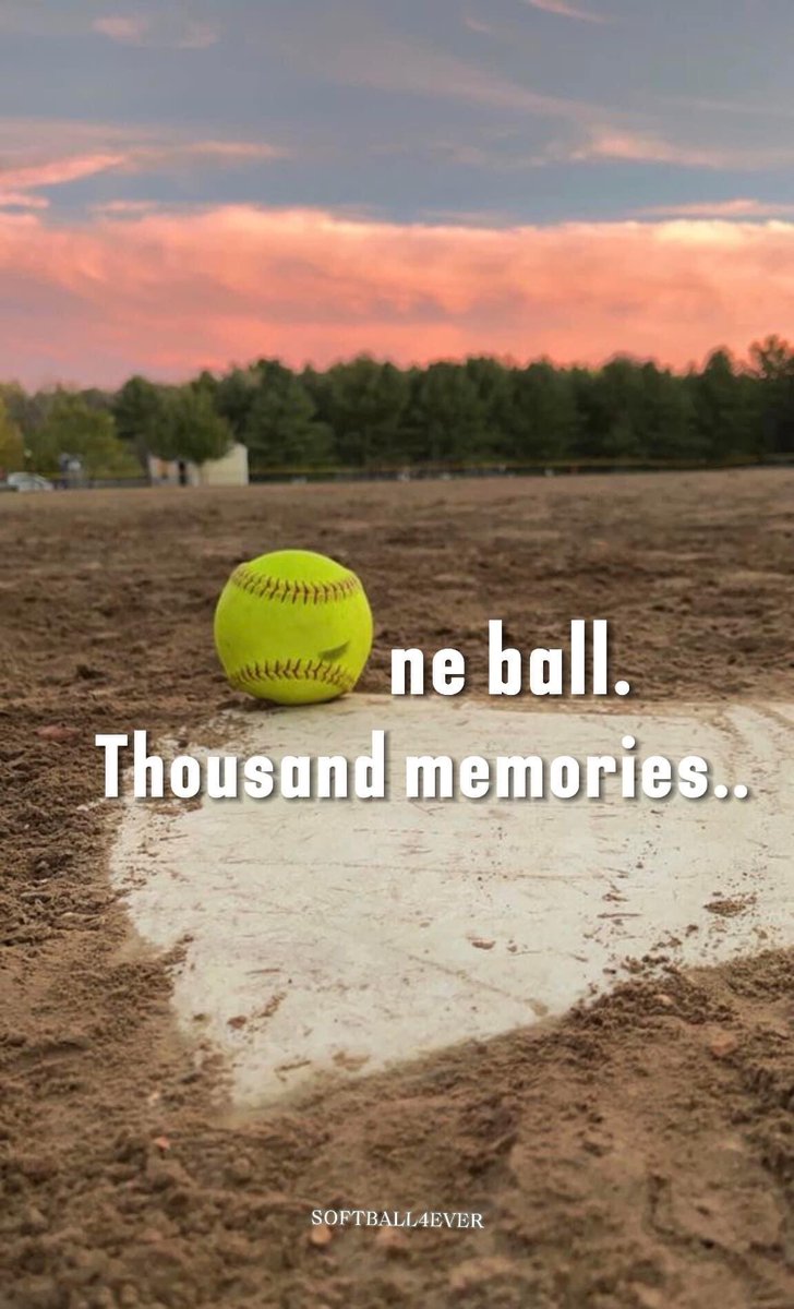 ScheeleDanielle's tweet photo. I guess I can only raise catchers 🤣 🥎 at least in Softball anyhow! 
Eastyn is following suit this year! https://t.co/TRMzr1MP2N