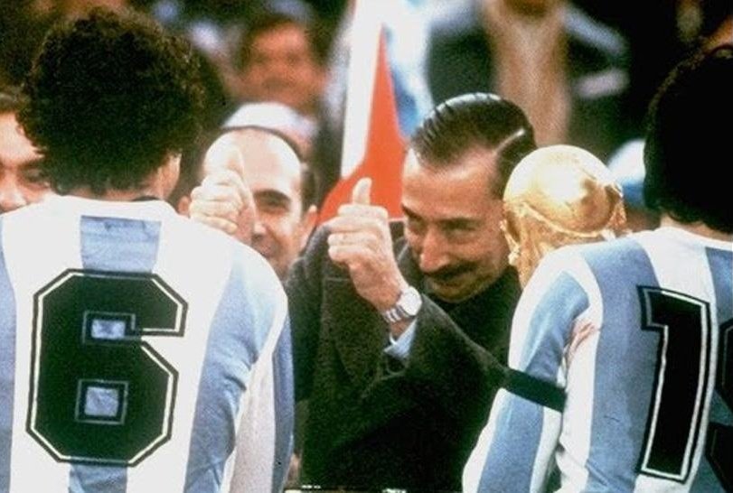 quicksnark's tweet photo. @laderechadiario Es exactamente al revés.
Hay que estar ORGULLOSOS de ese mundial.
Lo siniestro fue la anarquía del Peronismo y terrorismo previo, fue un milagro que en 2 años los militares lograron garantizar seguridad y finalizar a tiempo los estadios e infraestructura para un exitoso mundial. https://t.co/pMl3OZhWPV