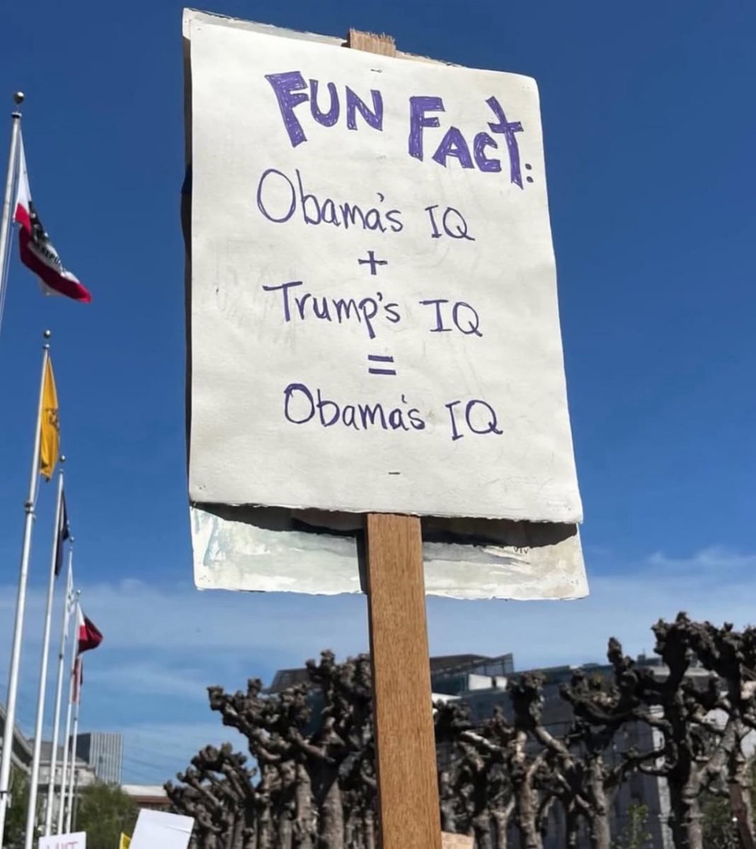 bytebuster463's tweet photo. @RpsAgainstTrump Because people can do a simple math. 😀 https://t.co/AOt3NsRnl6