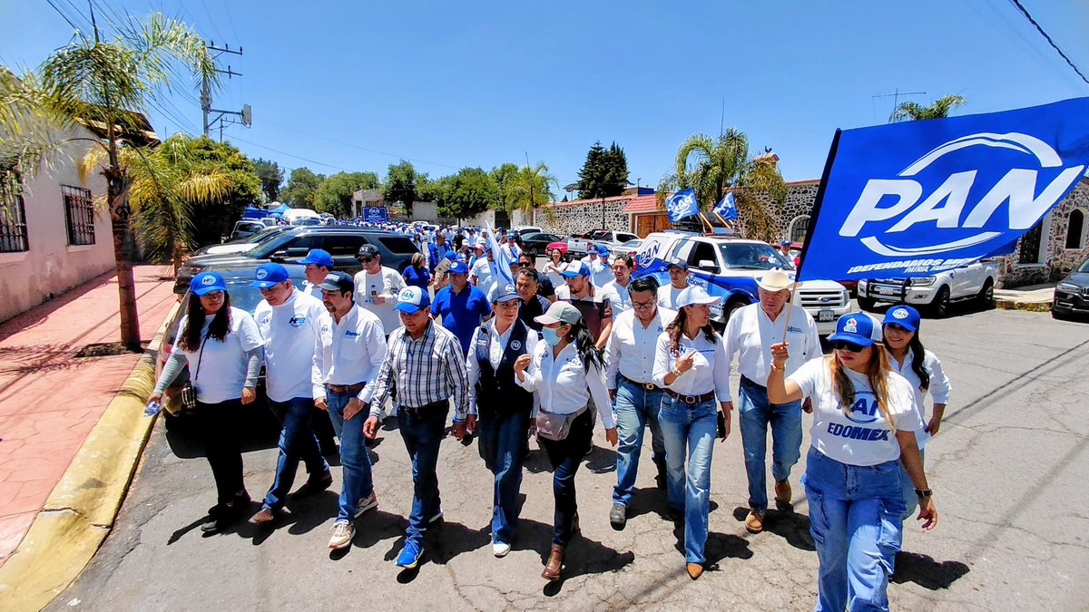 pan_edomex's tweet photo. Hoy en #Temascalapa realizamos una nueva Jornada de Salud y Apoyo al Gasto Familiar, y un recorrido puerta por puerta para escuchar a los vecinos, atender sus inquietudes y fortalecer la comunicación directa con la ciudadanía.
Seguimos recorriendo los municipios de nuestro estado https://t.co/6pNmJH3yah