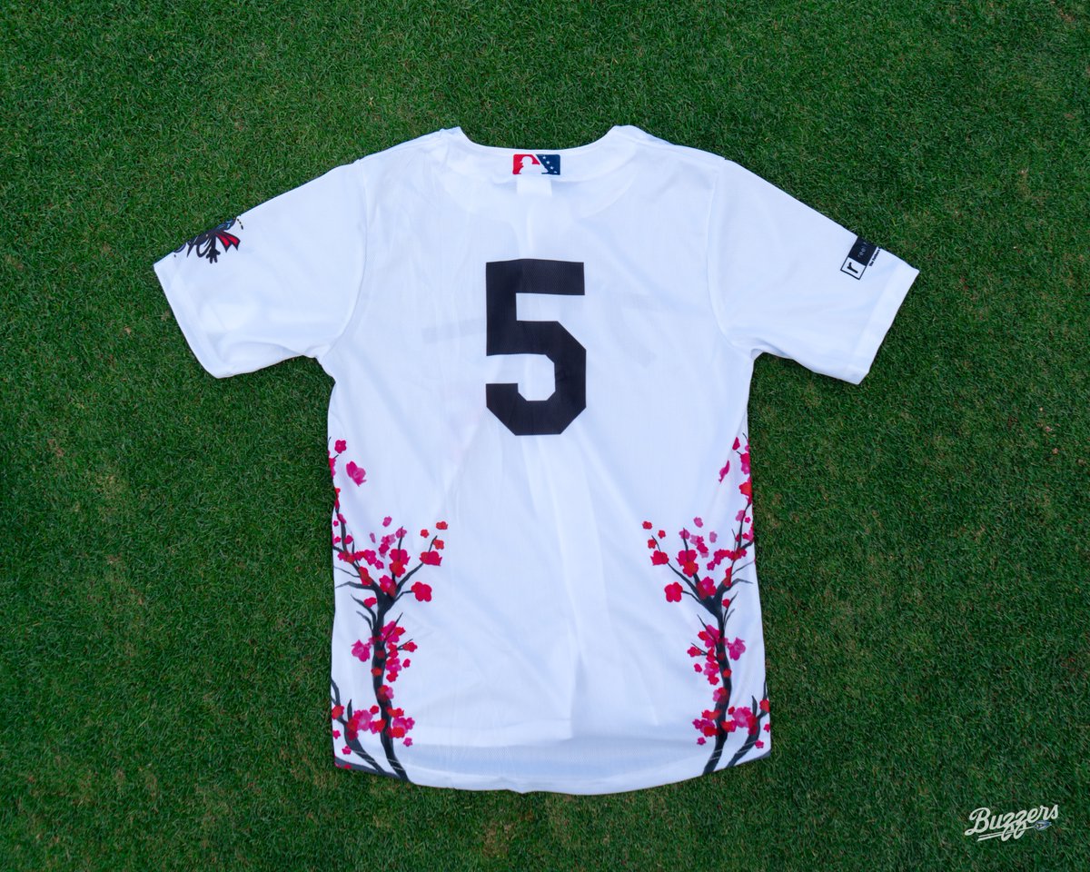 towerbuzzers's tweet photo. Japanese Heritage Night is tomorrow night! 🇯🇵⚾️

The Tower Buzzers will be taking the field in special edition jerseys that will be signed and auctioned off

PLUS, the first 1,500 ticketed fans will receive one (1) jersey giveaway!

DISCLAIMER: One item per fan, per ticket https://t.co/fXl7YKdnAo