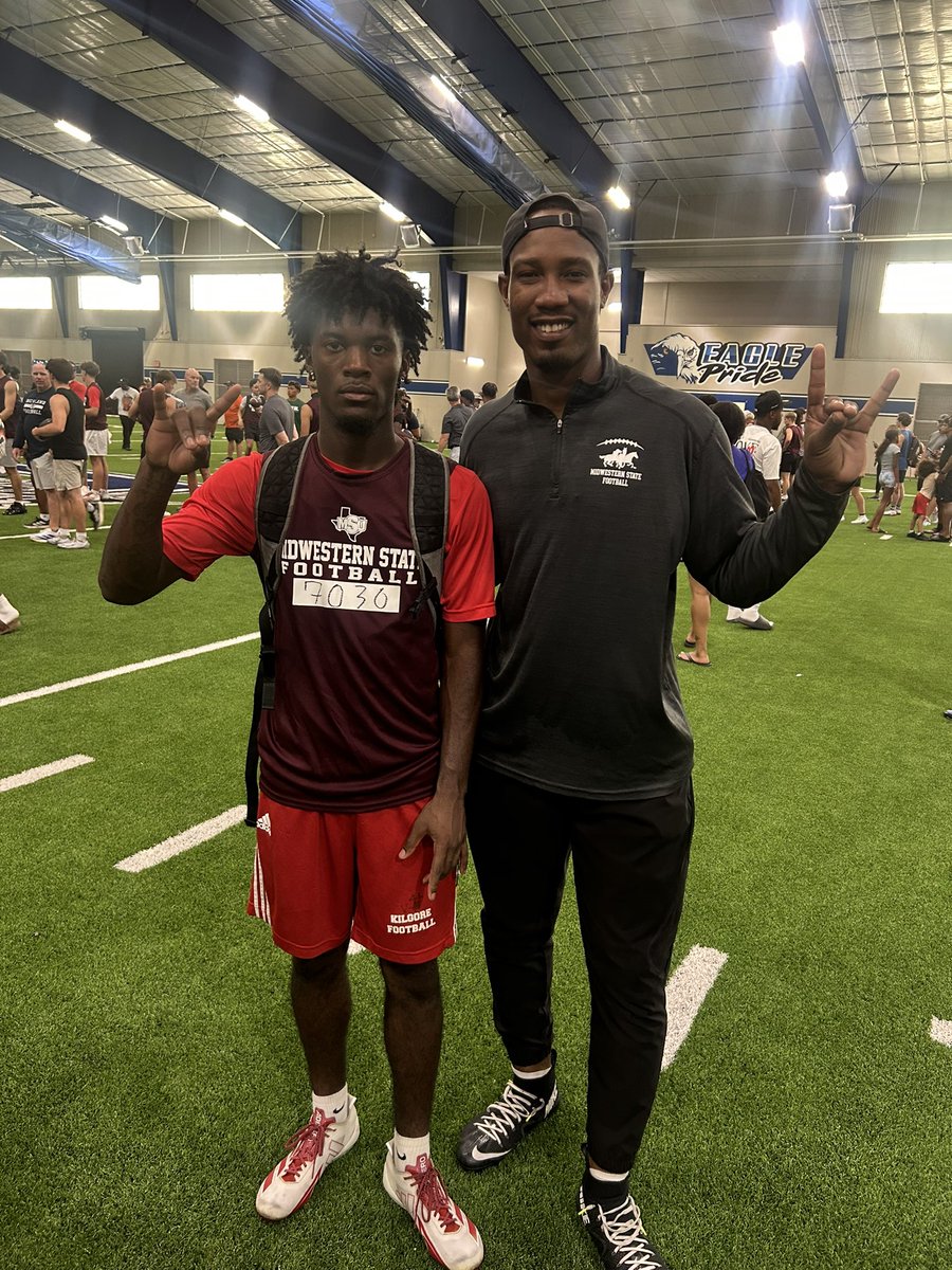 Takieranwhite's tweet photo. #AGTG After a great camp and winning offensive mvp i am blessed to receive a offer by @CoachDomoYoung from Midwestern State University #GoMustangs https://t.co/VmynAZQpHh
