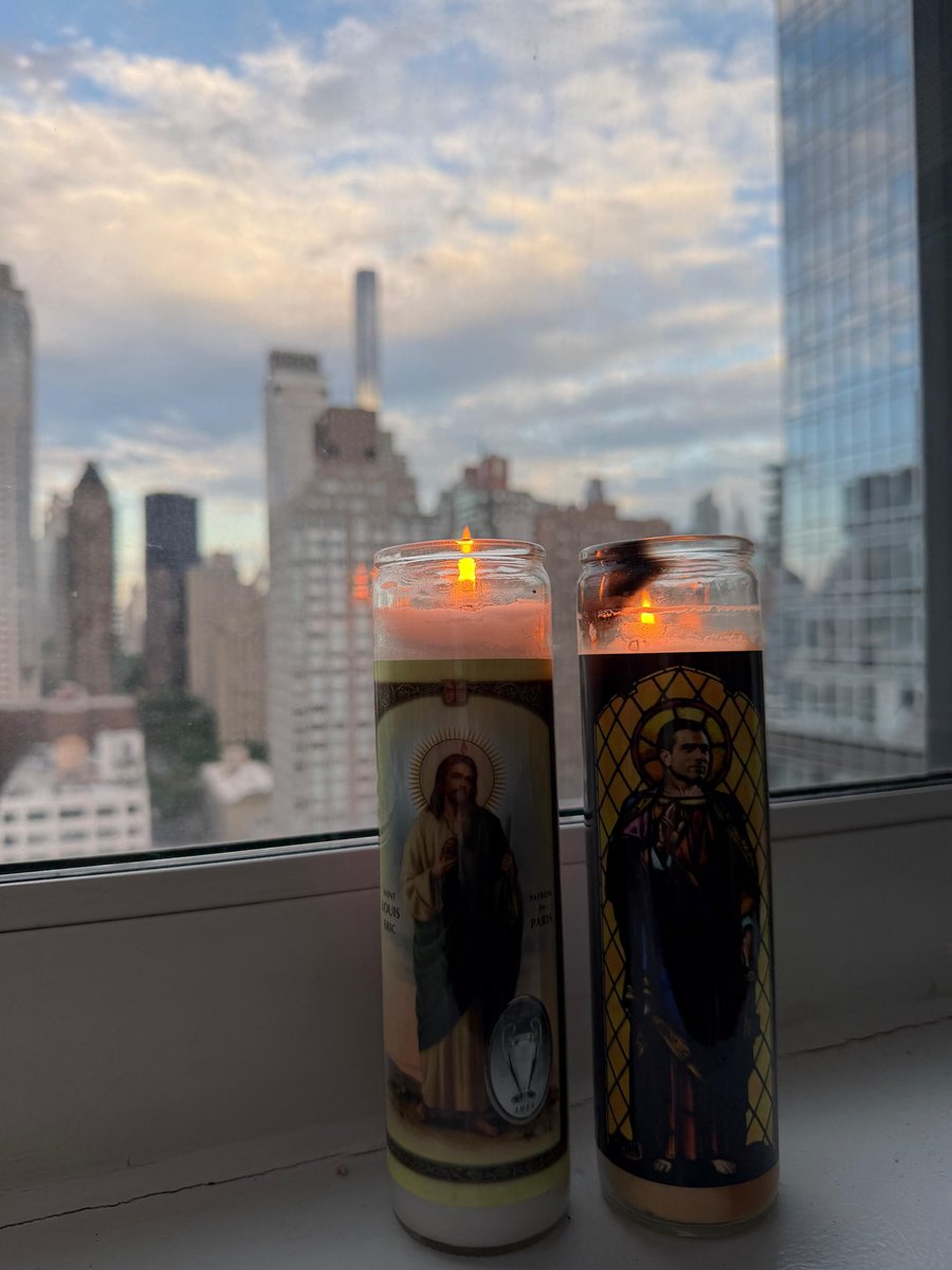 psgclubnyc's tweet photo. Per spiritum Sanctae Pauletae et manu ducente Sancti Ludovici Henrici, utinam Lutetia vires nefarias Mikelis Artetae superet. Amen. https://t.co/saTnqKSoAk