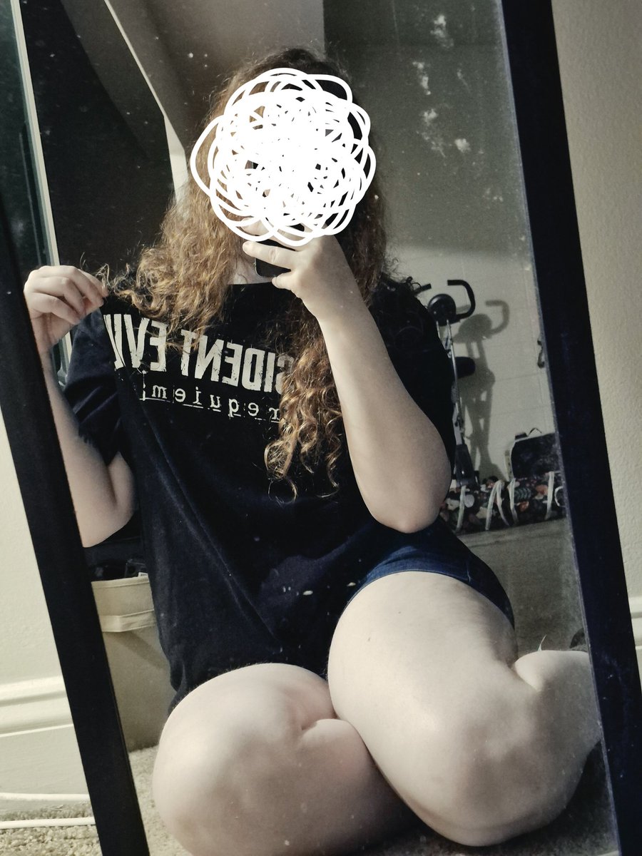 bearamisu's tweet photo. Guys I finally found RE merch!

Also want to apologize for how big my thighs look holyshit 🥹 https://t.co/EGBbxXMkjy
