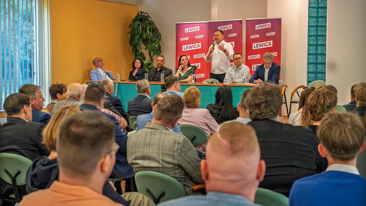 poselTTrela's tweet photo. Łódzka Lewicowa rodzina jest silna, zwarta, zdeterminowana i ma konkretny plan na wybory w 2027 roku. Do zwycięstwa💪 https://t.co/Dgj6m2uGTK