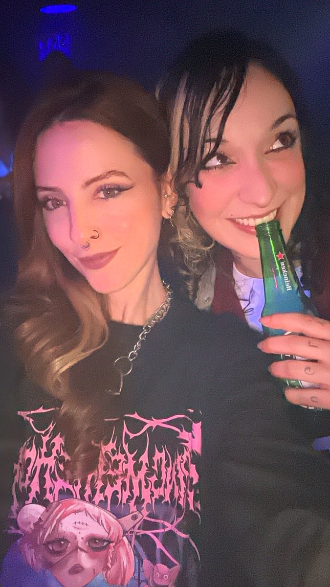 Gio_Cecchini's tweet photo. Girls night 💅🏻✨ https://t.co/X5JbJr66Sb