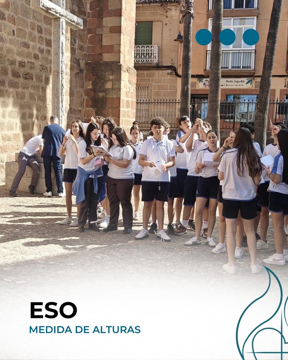 SCBailen's tweet photo. Los alumnos de 4° de ESO, han aplicado lo visto en clase sobre trigonometría para fabricar un teodolito casero y utilizarlo para medir alturas.
Un año más, agradecer a nuestro compañero Cristóbal Lendínez su implicación y entusiasmo con el alumnado en este proyecto. https://t.co/I7PFjx7brz
