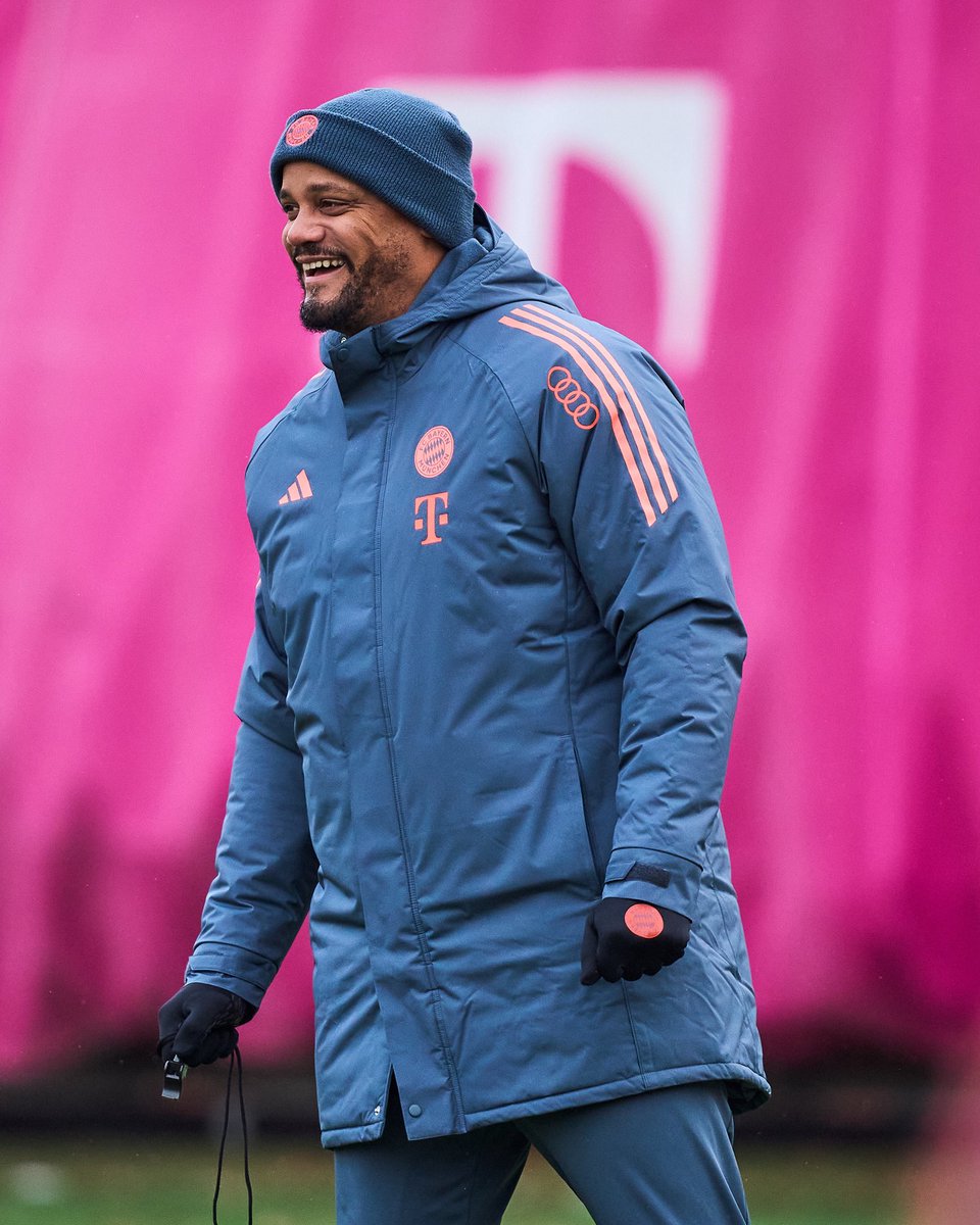 عُـمَرّ❤️💭💚Bayern -AlAhli❤️👑 tweet media