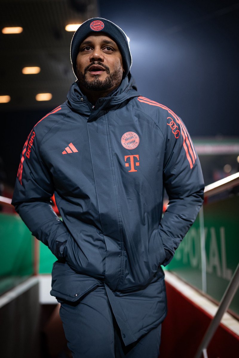 عُـمَرّ❤️💭💚Bayern -AlAhli❤️👑 tweet media
