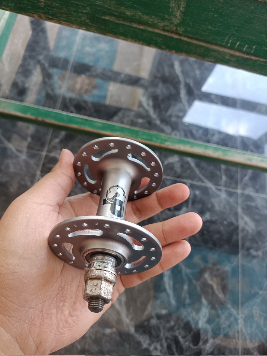 concordfix's tweet photo. #fnfjb hub depan 32h merk gp
harga 120rb nego ongkir https://t.co/P4tf90GIMH