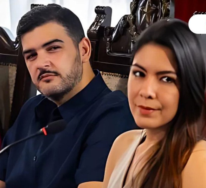 LaHistoria tweet media