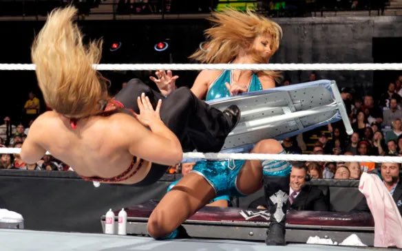 sauldelaefe's tweet photo. @McCoolMichelleL They need to calm the F down and respect McMother and her banger matches https://t.co/gOXOiWRQjj