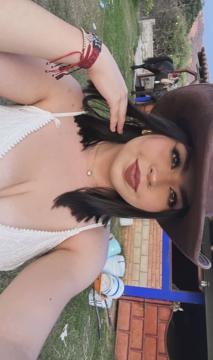 Valeriagwx's tweet photo. Algunas fotitos que me tomé ayer, me encantaron 😻
#chat #chathot #chatcaliente #cachonda #sumisa #hot #scort #onlyfans #cum https://t.co/eTRwGu36iL
