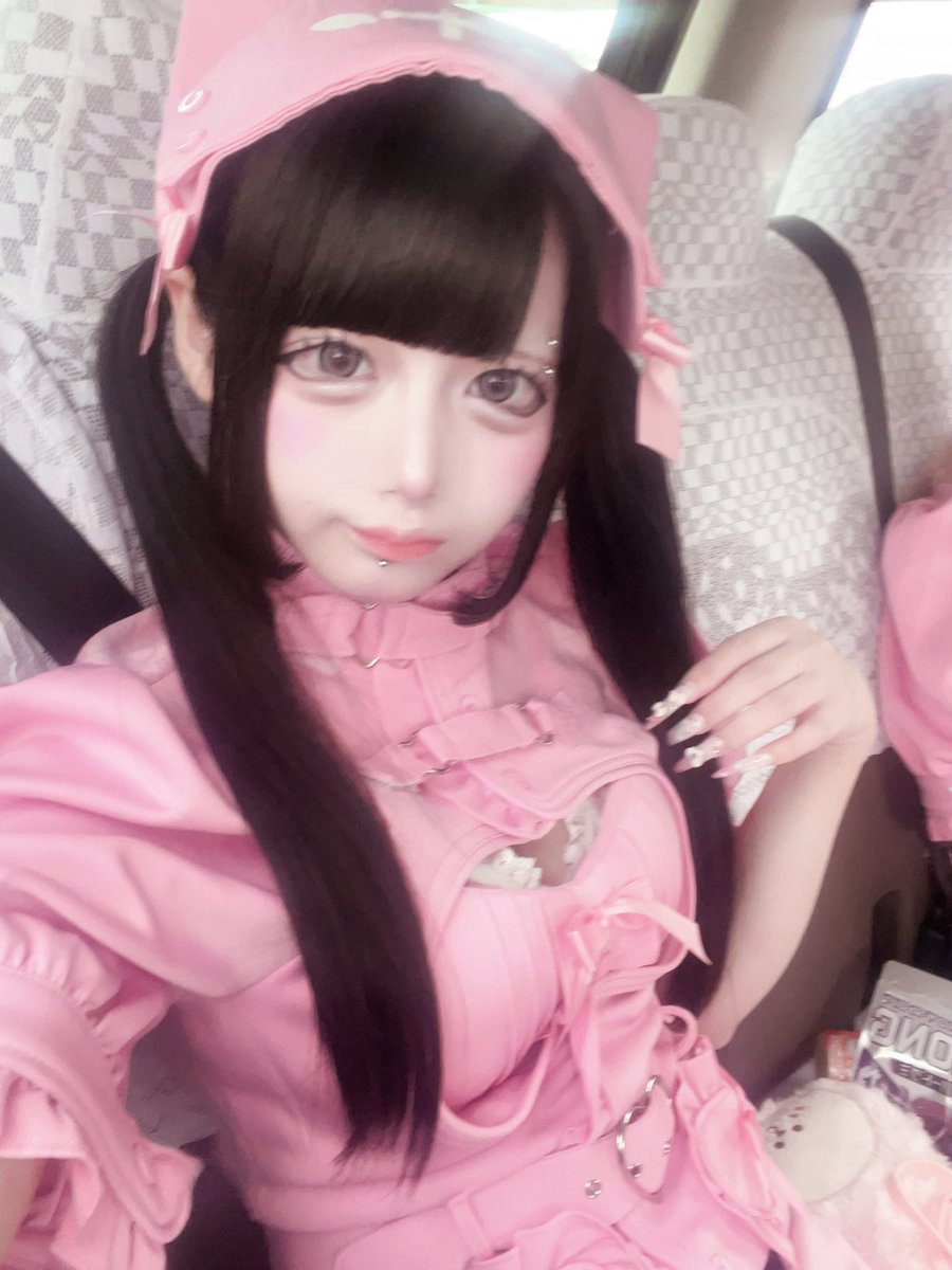 ❤︎ tweet media