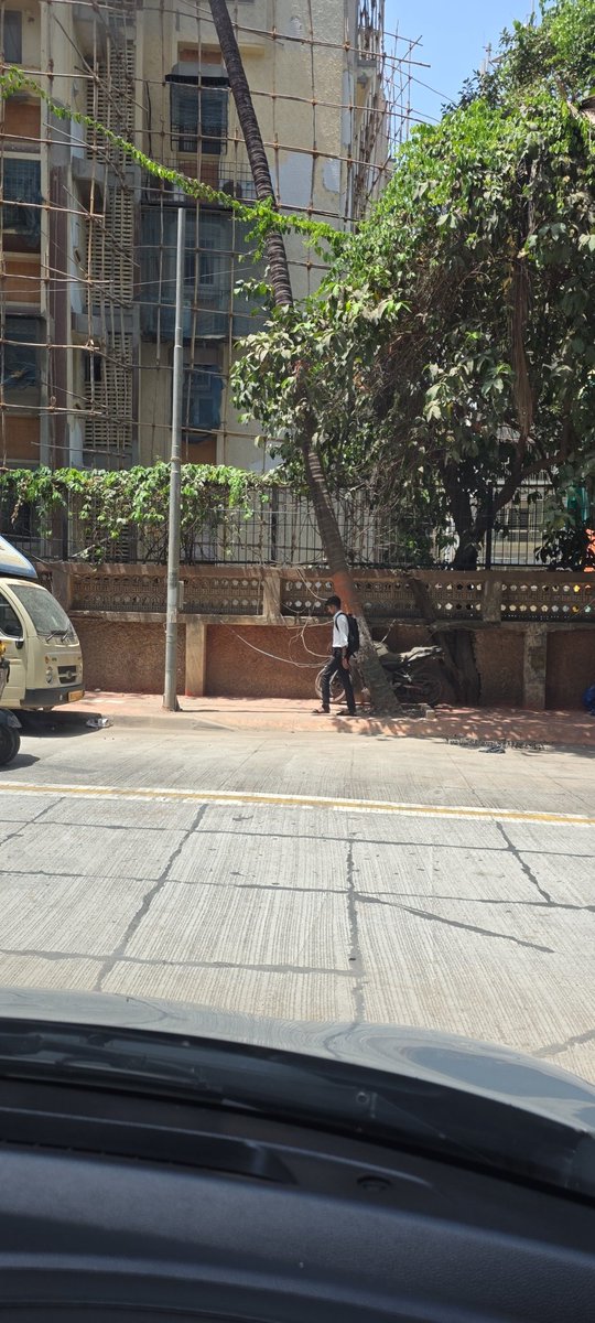 FenilDoshi14's tweet photo. @mybmc Thank you all has been clean https://t.co/r7x0r2KZd3
