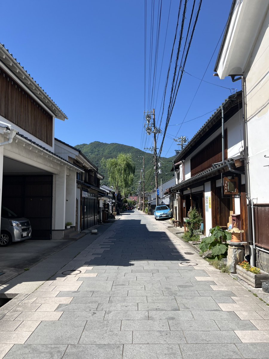 365nitiyasou's tweet photo. 15:00〜上田柳町のらのらふぁーむカフェ&amp;ワイナリーで上村監督とトークショーです☺🌿 https://t.co/9I4AzoiHev