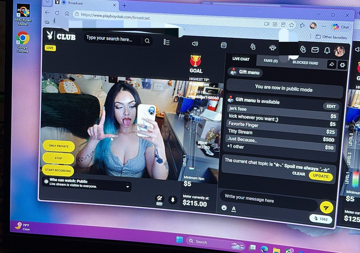 bbymiaa143's tweet photo. It’s time to play wallet I’m live 😘 I wanna rob you and laugh while doing it lol 

Findom https://t.co/8kZ2wsnT7i