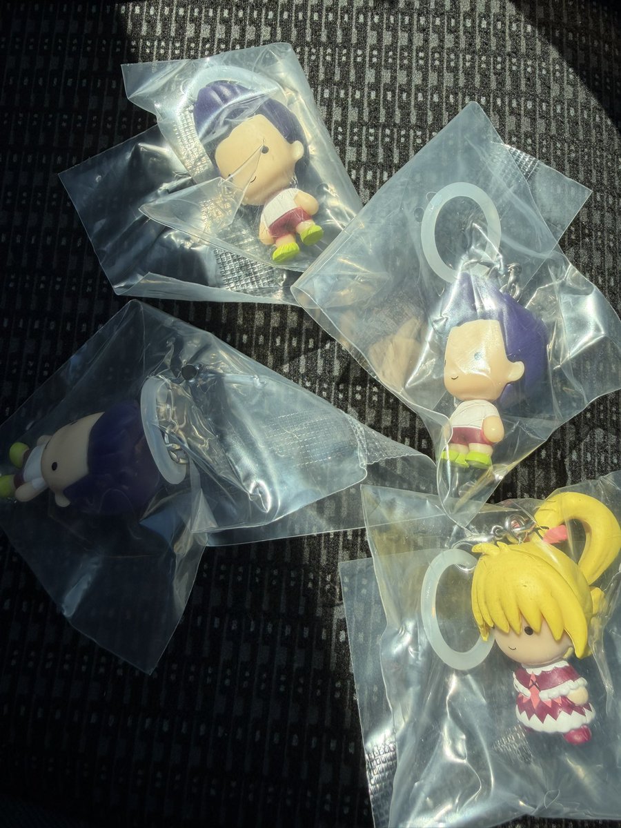 8____Raw's tweet photo. 【交換】HUNTER × HUNTER ハンターハンター 
めじるしアクセサリー G.I.編 ガチャ  

【譲】レイザー3 ビスケ1
【求】ヒソカ(別弾でも可) or ご提示下さい

検索からもよろしくお願いいたします。 https://t.co/W4BjThsea0