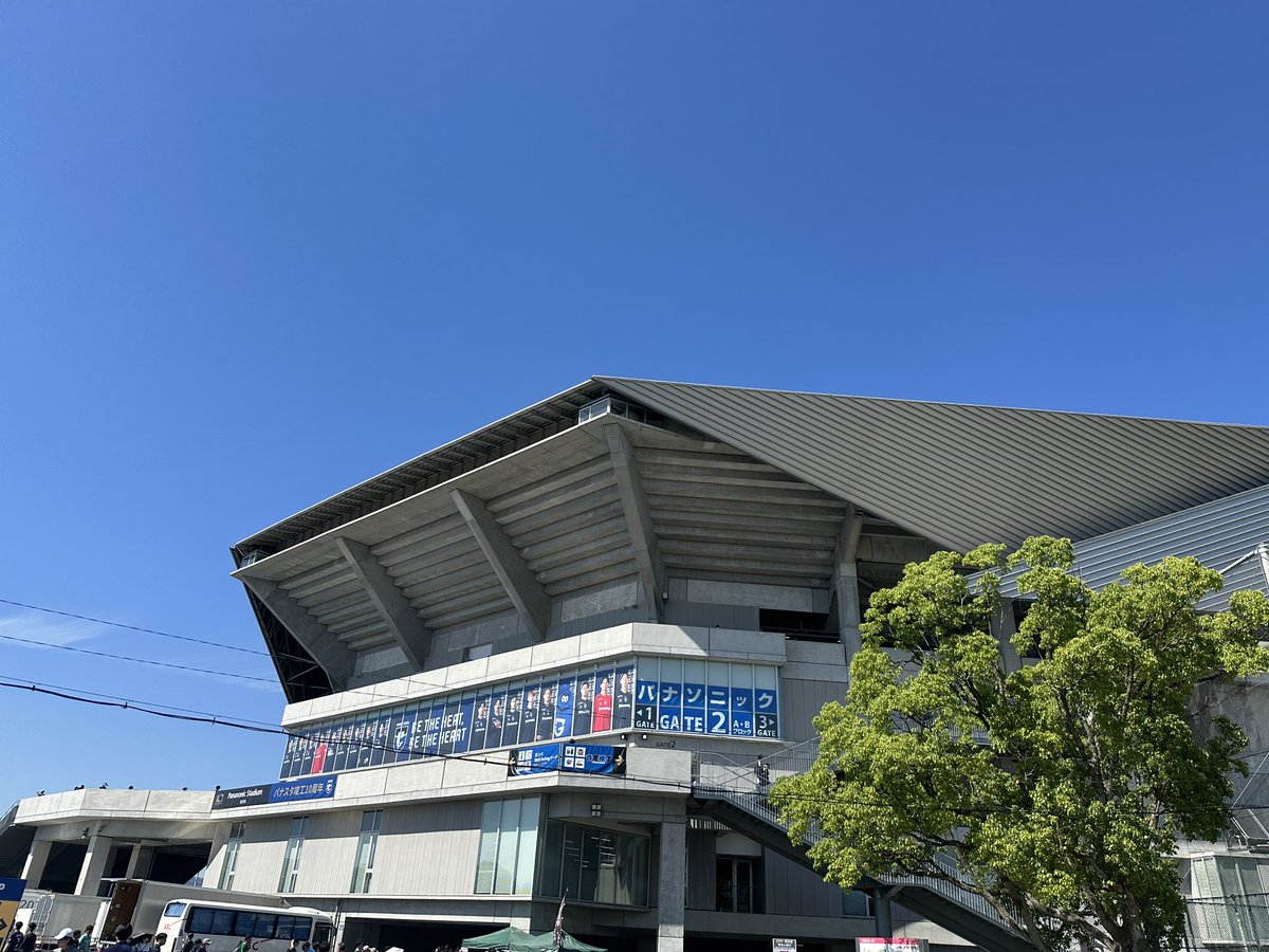 SkyBlue_478's tweet photo. パナソニックスタジアム吹田に着きました！
百年構想リーグ総合9位獲得のためにも、まずはプレーオフラウンドの前半戦、リードして終わりましょう！
#verdy 
#東京ヴェルディ https://t.co/f8aIaG9Yy6