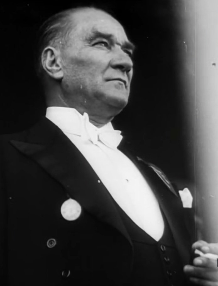 NevinA_D5's tweet photo. "Ben Cumhuriyet Halk Fırkası'nın Umumi Reisiyim bu teşekküle tarihen bağlıyım."

Makamın Gerçek Sahibi!
-Gazi Mustafa Kemal ATATÜRK https://t.co/BhnvuKEsyx
