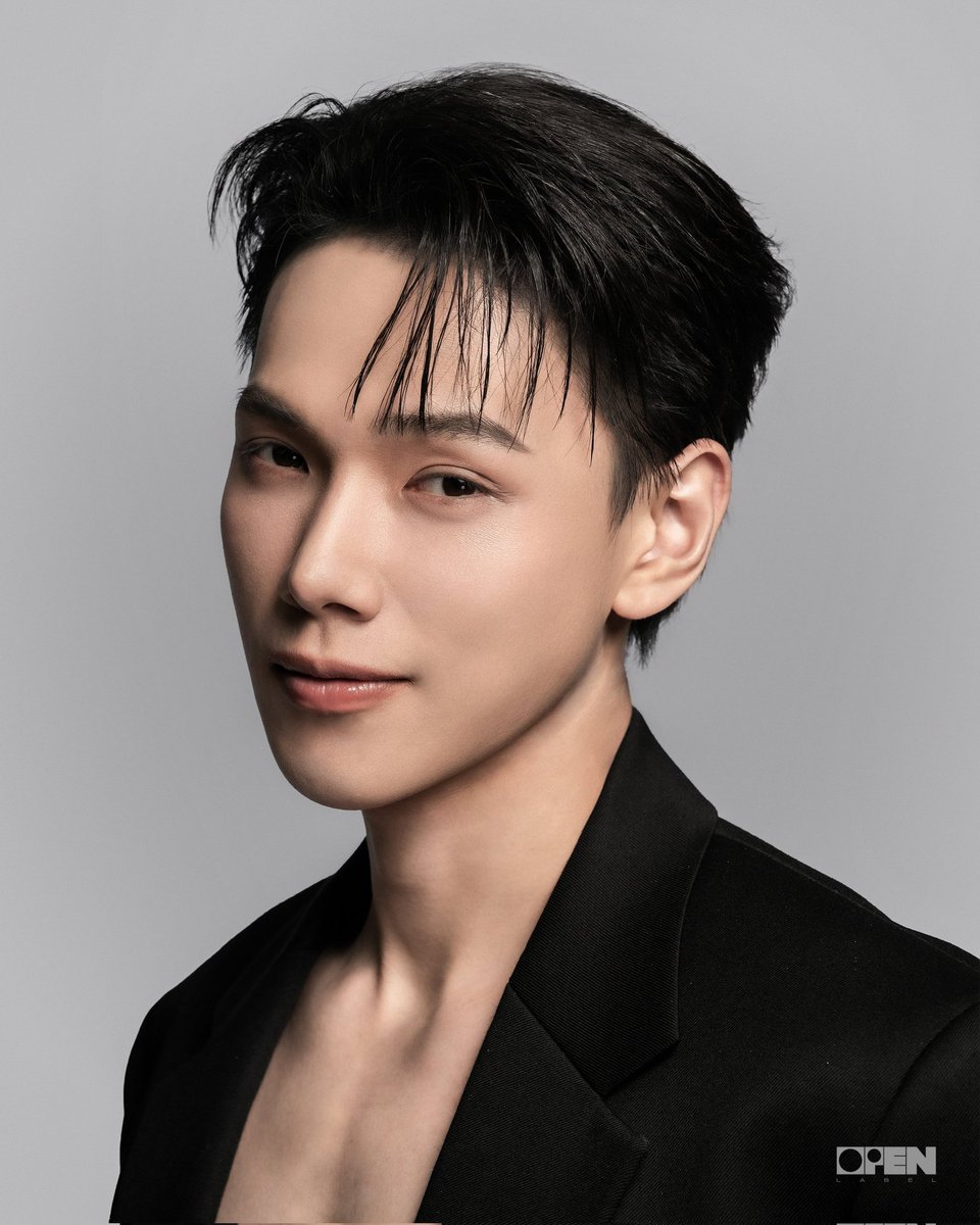 DaouoffI32565's tweet photo. "e non mi basti mai...come un girasole io ti seguirò"

[DAOU] 
DAOU [LIMITLESS] FAN SIGN EVENT

DAOU LIMITLESS EP
#DAOULIMITLESSFANSIGN
#DAOULIMITLESSEP
#DAOU #ต้าห์อู๋
#OPENLABELMERCH
#OPENLABEL https://t.co/yUeK0vCdq3