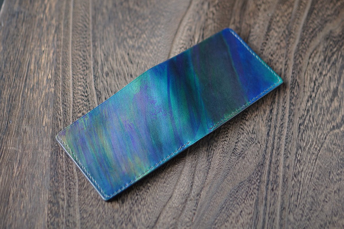 Takuya_craft's tweet photo. 「Earth」WALLET
#革小物 #革製品 #レザークラフト #ハンドメイド https://t.co/BscZIB3Buf