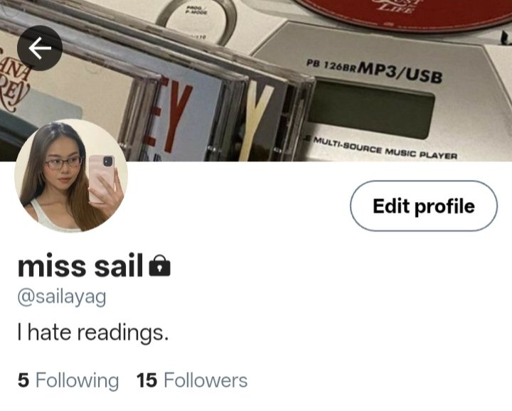 six 🪐🪽🍉 tweet media