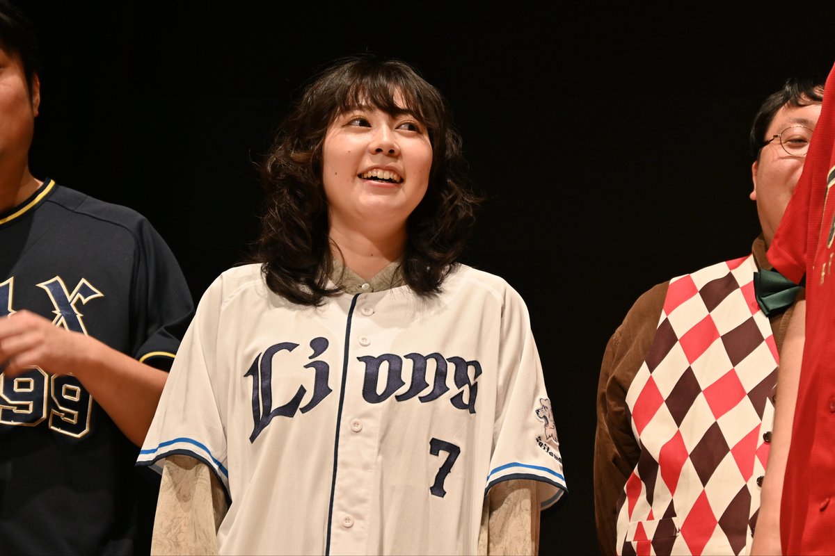 mame173chi's tweet photo. あとこれ、おとうふの武藤ちゃんがクワを好きな選手として名前挙げてユニ着てくれてて思わず撮ってしまった😿向こうでもたくさんの人に愛されてて本当に嬉しい、ぜひ横浜戦以外で活躍してください🙀もう手遅れだけど🙀🔚 https://t.co/4Xjwg3HpRx