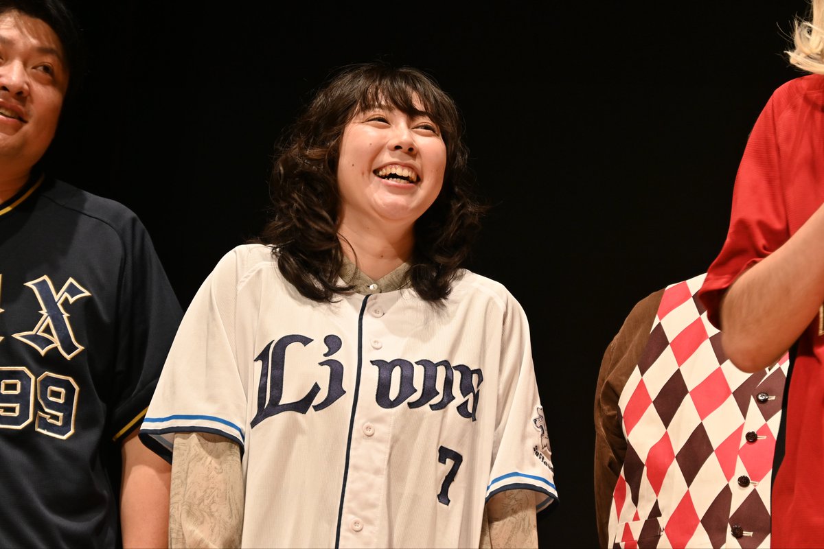 mame173chi's tweet photo. あとこれ、おとうふの武藤ちゃんがクワを好きな選手として名前挙げてユニ着てくれてて思わず撮ってしまった😿向こうでもたくさんの人に愛されてて本当に嬉しい、ぜひ横浜戦以外で活躍してください🙀もう手遅れだけど🙀🔚 https://t.co/4Xjwg3HpRx