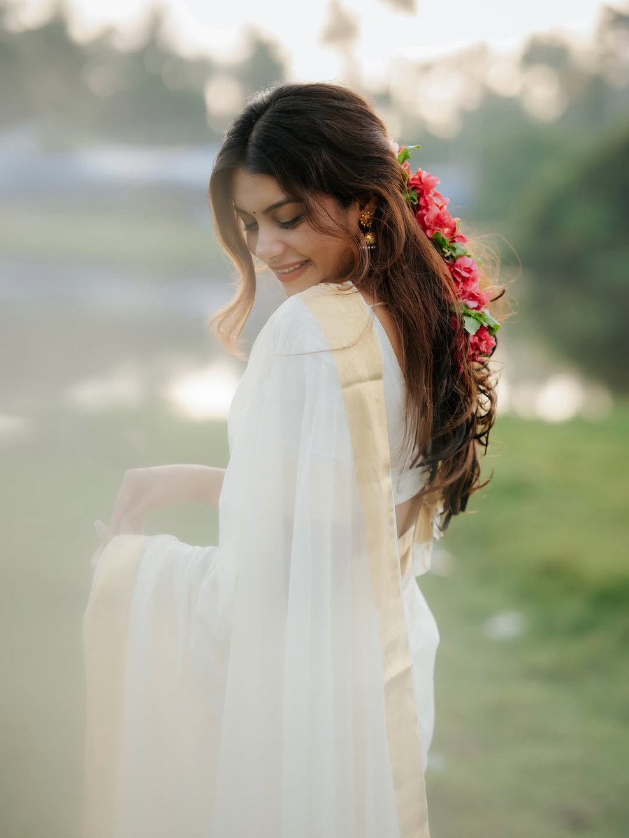 Weekendvibes_'s tweet photo. Dilsha Prasannan π€
#Dilsha #DilshaPrasannan https://t.co/AvLrOq4oCc