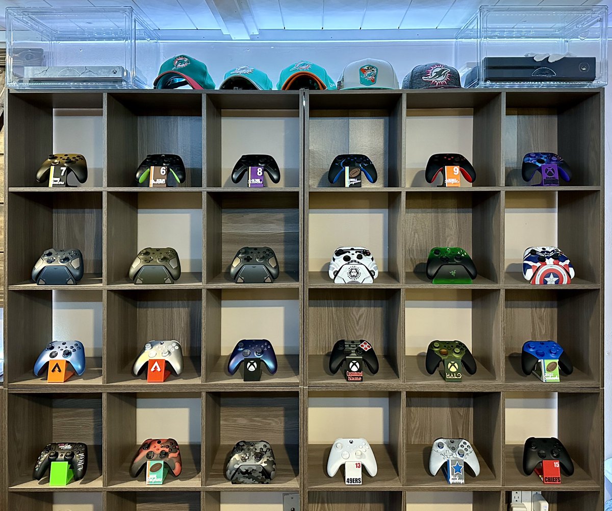 _AVMR_'s tweet photo. @shieldsjames @jronald This is a massive W, and also a problem when I have to update all 150+ controllers for 18hrs straight.

#TheControlRoom https://t.co/j0uUQkLJaG