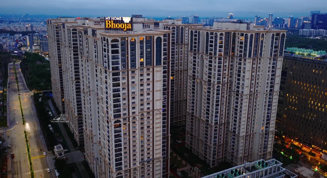 Ind2news's tweet photo. 🚨 BREAKING: HYDERABAD TECH BOOM 🇮🇳

🌐 Major hub for IT &amp; technology
🧠 AI innovation accelerating
☁️ Cloud &amp; data centre investments rising

👉 Hyderabad powering India’s digital future 🔥🚀

#Hyderabad #Technology #AI #IndiaGrowth https://t.co/oDJ9DnL2eo