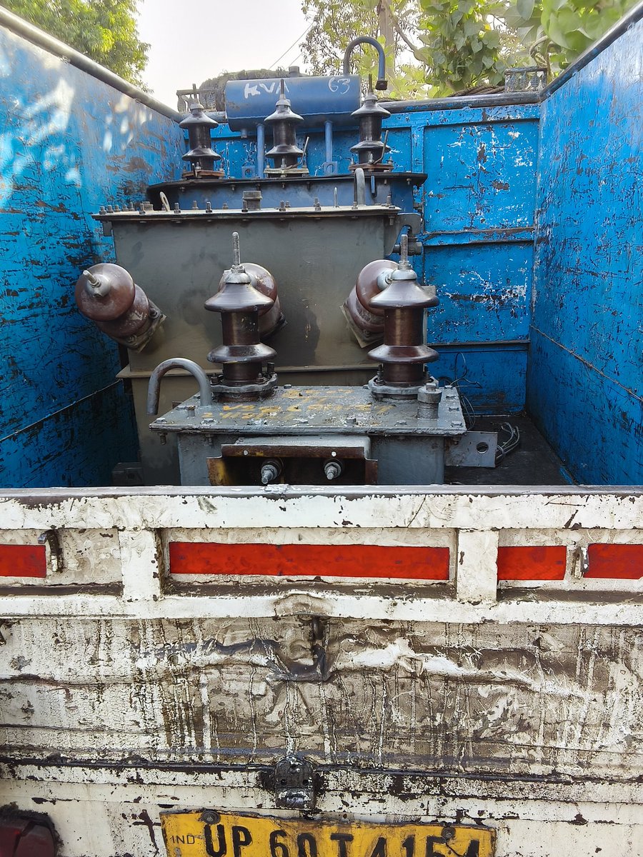 iamdpkdada's tweet photo. @PuVVNLHQ @UPPCLLKO @AKSharmaOffice @aksharmaBharat @puvvnlballia @MD_PuVVNL @EMofficeUP @myogiadityanath Thank you @puvvnlballia sir &amp; @PuVVNLHQ for giving us 10Kva transformer within 48 hrs we got it on 27/05/2026. Thanks and regards https://t.co/m6UqEyJklL