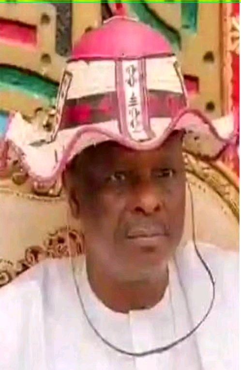 HabibaIdri40129's tweet photo. The danger in electing Atiku. 
Atiku, a full blooded Fulani man he'll pamper Fulani militia more than Buhari.
Because Atiku is a Miyatti Allah (MACBAN) financial my dear Hausa people stay away from voting Atiku and any Fulani into power. all Fulani are1 their agenda is also1 https://t.co/Vo6fB4ODJy