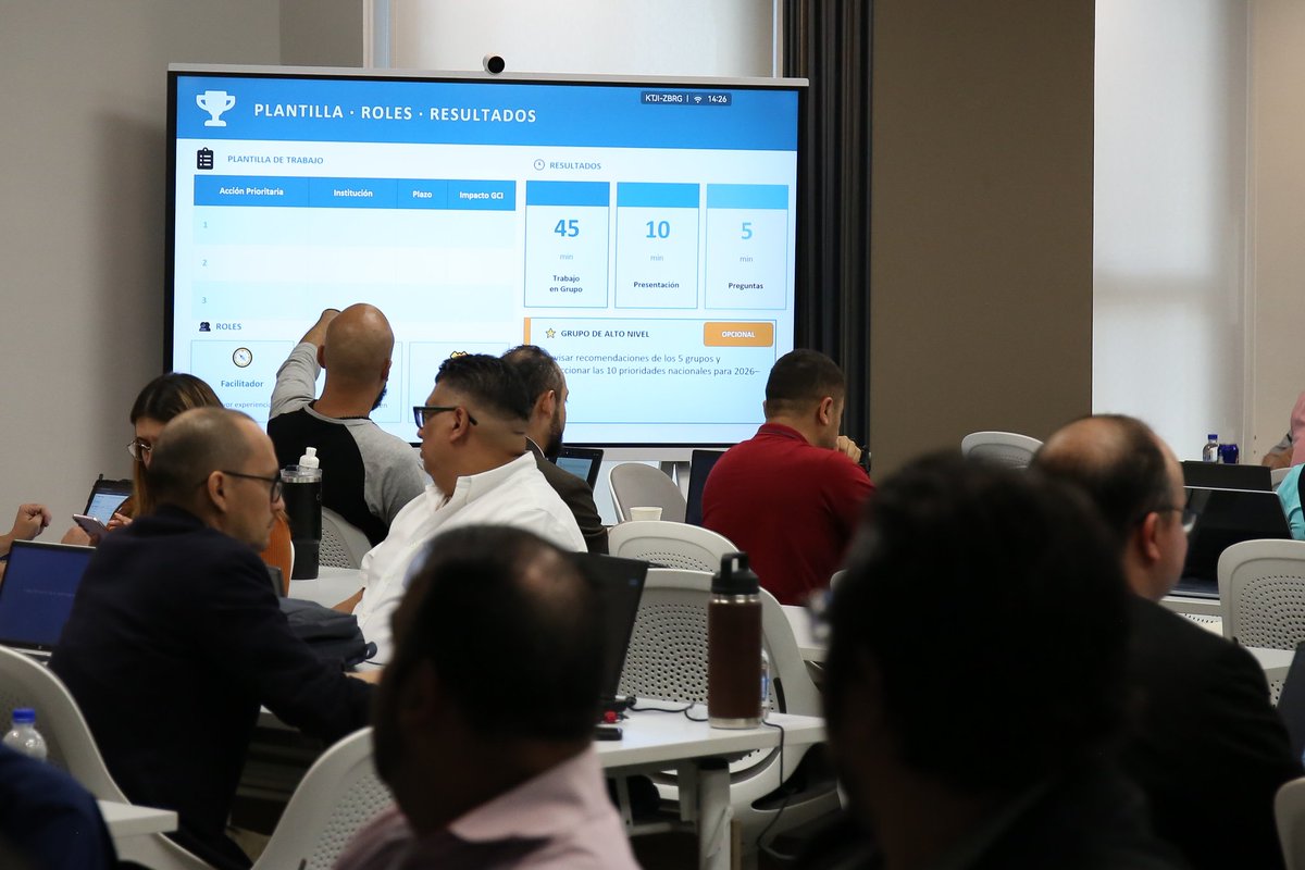 CONATELHN's tweet photo. 📡Clausura del Taller de Ciberseguridad 🔒🇭🇳

Representantes de más de 45 instituciones se capacitaron👏🏻 Para la @hnpresidencia es prioridad formar talento técnico,y construir un CIRT Nacional sólido.

Avanzamos hacia un Gobierno digital moderno, seguro y que genere confianza. https://t.co/u8FgHsQARV