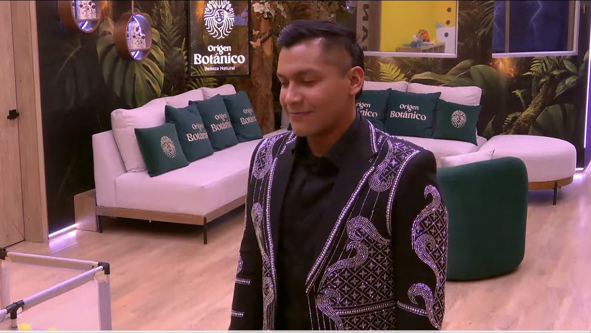 jonathan__ra's tweet photo. No pudiste sacar nunca a Alejandro, y adivina qué? TE GANÓ JAJAJAJAJAJAJAJAJAJ
saliendo Tanga Caribe 

ALEJANDRO GANADOR 
#LaCasaDeLosFamososCol3
#LaCasaDeLosFamososCol https://t.co/4Cq0OqTqsC