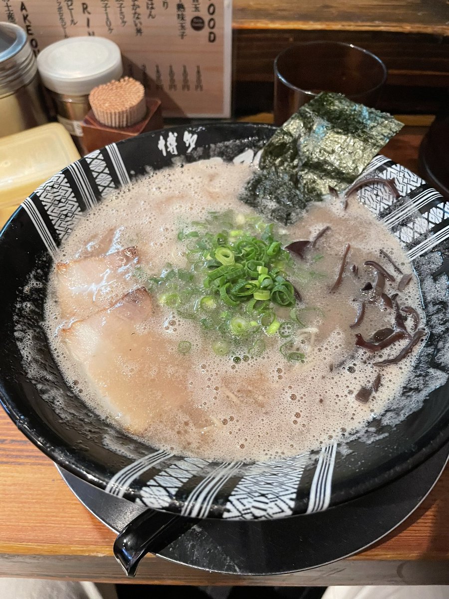 InoKouik's tweet photo. ランニングした意味無くしてみた https://t.co/TnXc6YXSnj