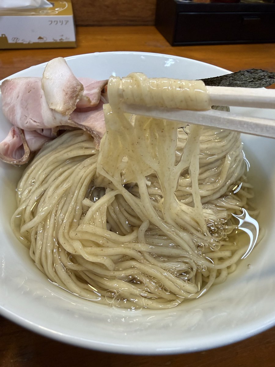 なべらーめん tweet media