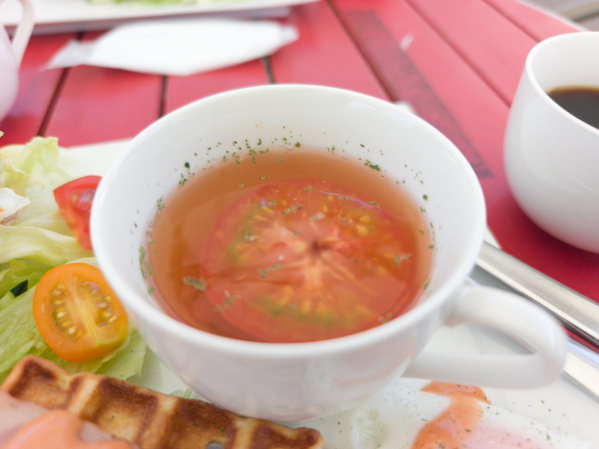 concom71176650's tweet photo. 本日は 颯サイクル主催朝ご飯ライドワンダーカフェでした
結構な坂のあるコースを走りった後は
ワンダーカフェで 朝ご飯 
トマト味噌オリジナルソースで食べる
ワッフルプレート頂きました
ワッフルとベーコン＆ソースの組み合わせが絶妙で
大変 美味しゅう御座いました
#颯サイクル
#ワンダーカフェ https://t.co/EDMfdEAMkO