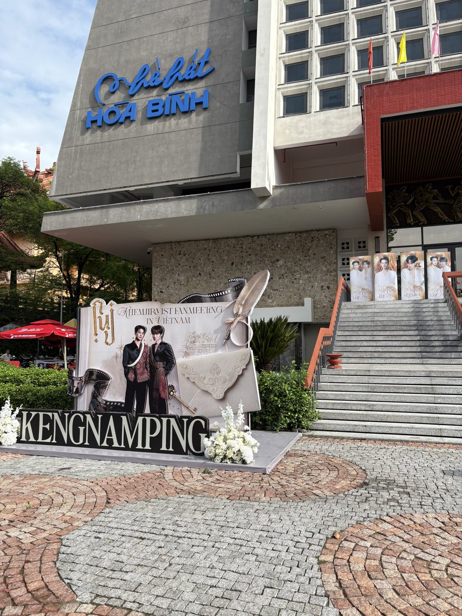 namping_imissu's tweet photo. Finally 🥹🥺🤍💞💕💛🧡

#KhemjirainVietnam
#KengNamping https://t.co/8jyeEhSiHG