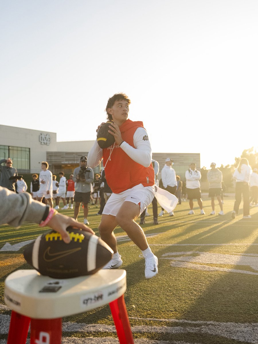 Elite11's tweet photo. Golden hour dimes 🎯

#Elite11 https://t.co/Llh76UKfkI