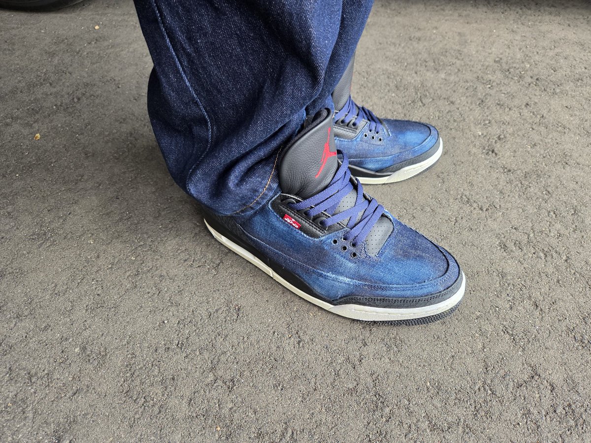 今日はLevi's×AJ3と先日購入したLevi's568です！