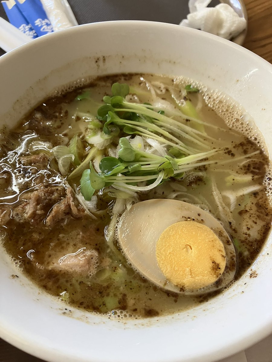Aloha_man11's tweet photo. 黒潮のびおすおおがたのラーメンめっっっちゃ美味かったわ https://t.co/OXxJsPZMOQ