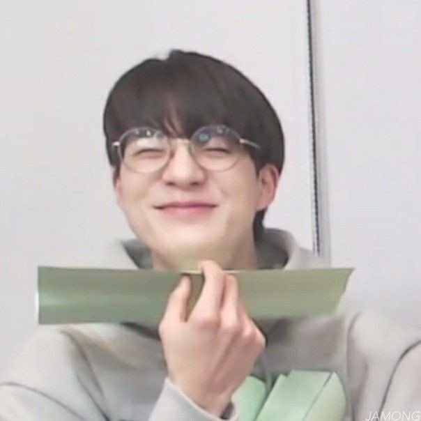 jjaeminmamine's tweet photo. นี่ยิ้มตาปิดค่ะ https://t.co/k232XW2bRs